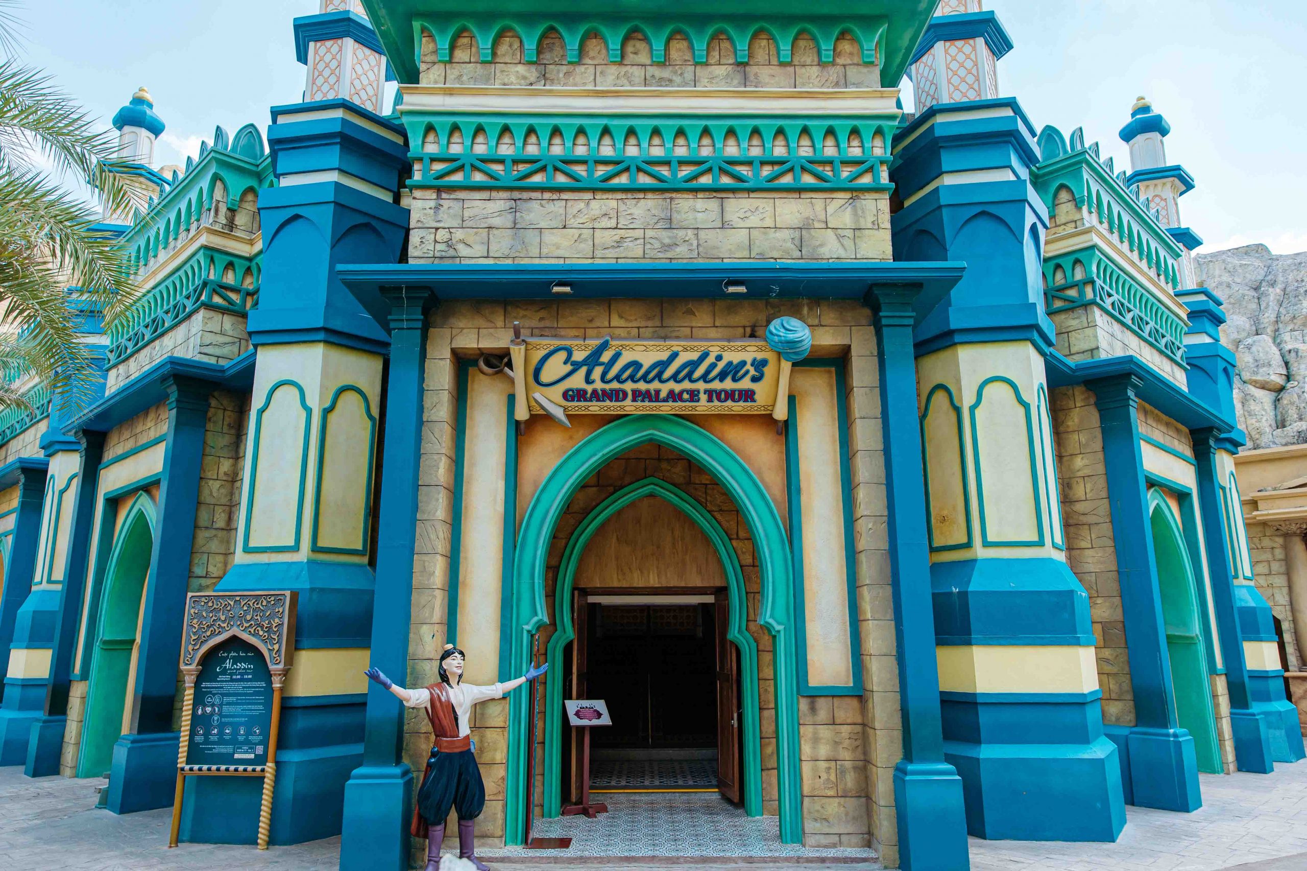 Aladdin-Grand-Palace