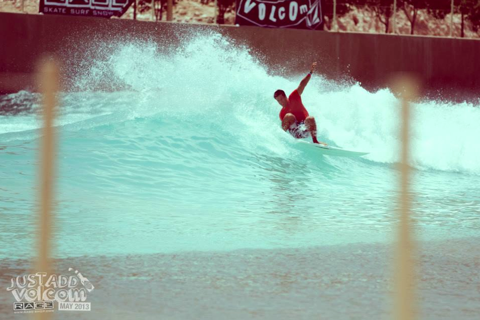 Frontside Hack Red | Volcom Surf & Skate Jam 2013 | Wadi Adventure Wave Pool