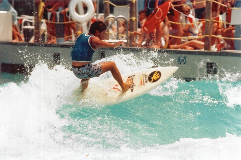 Michael Ho Surfing Dorney Park Wave Pool at the 1985 Inland Surfing Championships | Surf Park Central