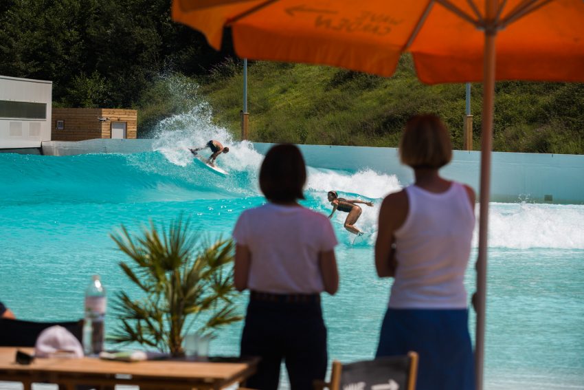 Wavegarden Cove | French Pro Surfers | Maud le Car & Joan Duru Set | Image @Pacotwo | Surf Park Central
