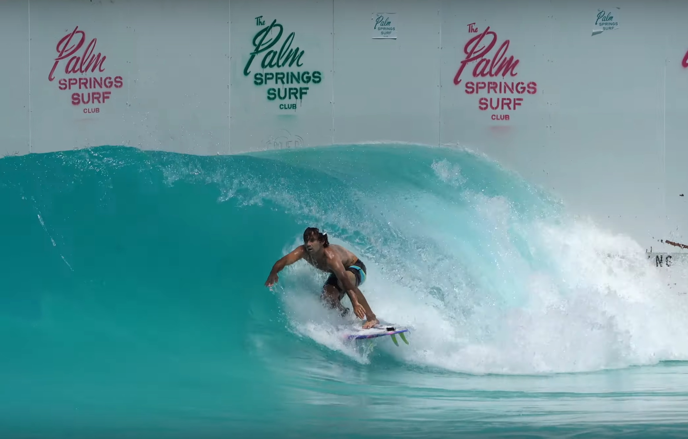 Palm Springs Surf Club Opens in California