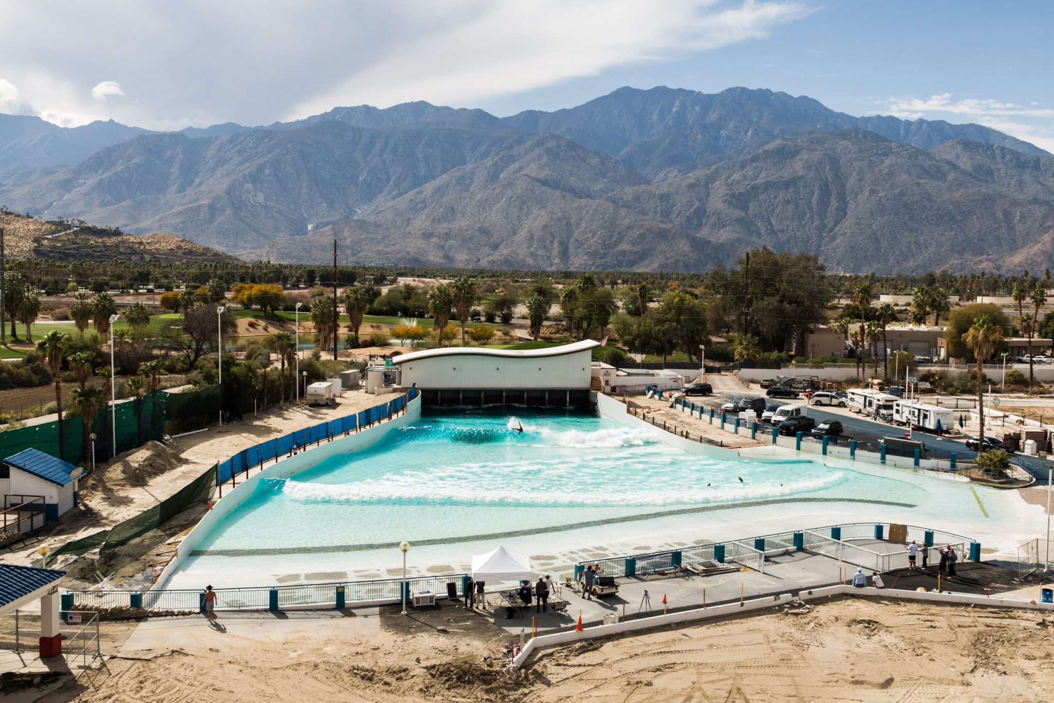 SURFLOCH Creates First Waves in Palm Springs Surf Park Central